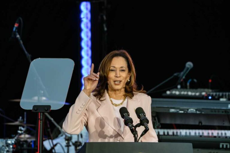 Kamala Harris' Campaign in Crisis as Polls and Public Opinion Turn